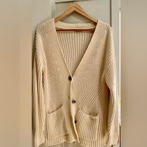 Madewell Women’s Cardigan Chunky V-Knit. 
Fair Trade Certified Factory. Size S